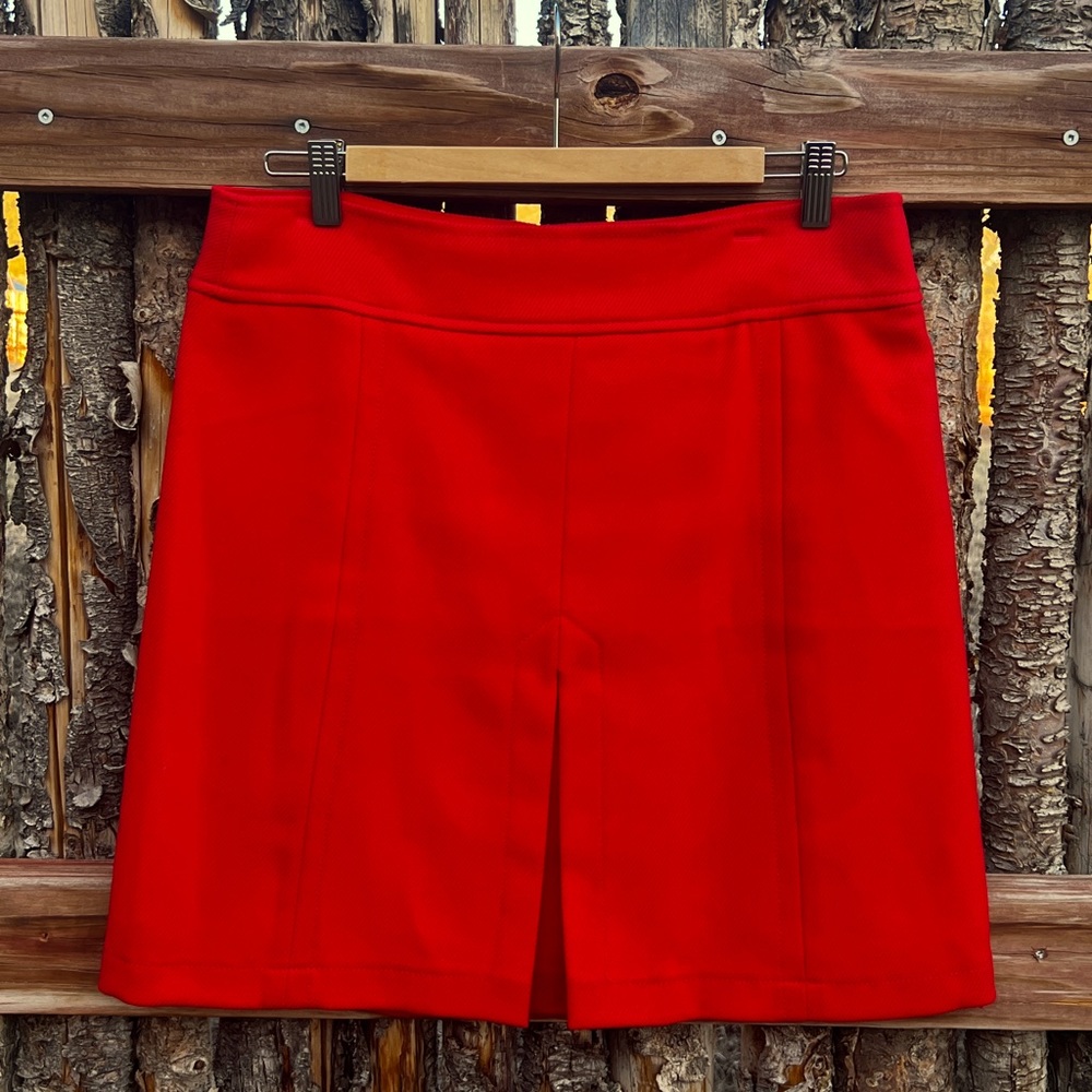 Versatile skirt for work or play. Extra fabulous with boots!